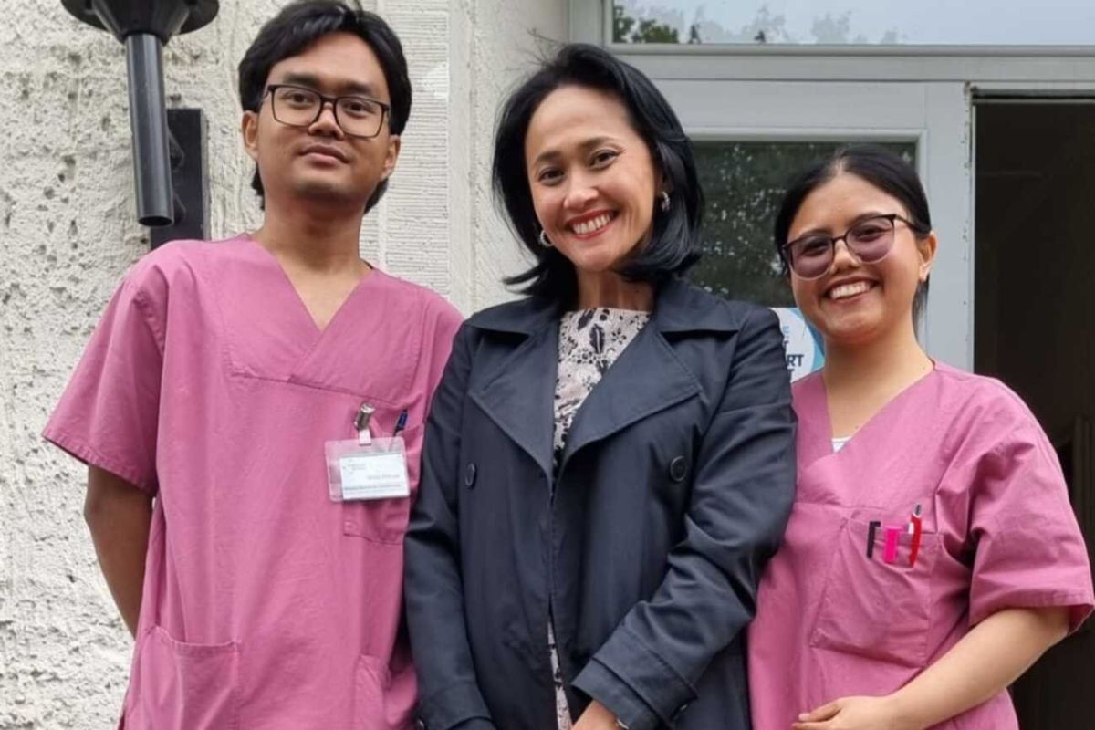 Cetak Rekor! Wamen P2MI Christina Aryani Lepas Kloter Terbesar 29 Perawat Indonesia ke Jerman