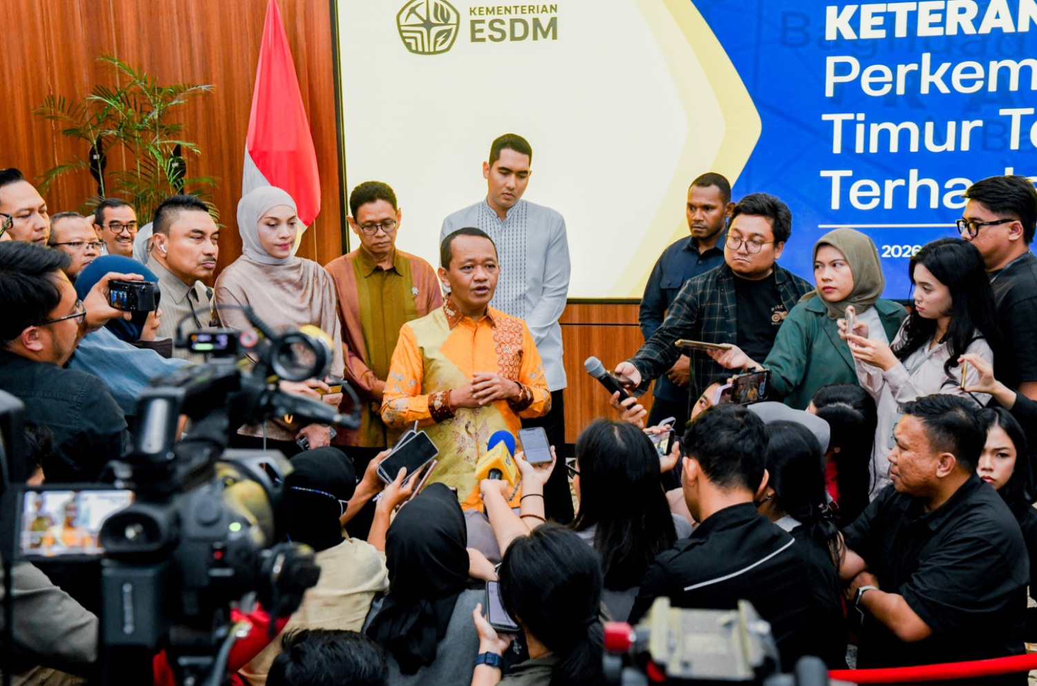 Strategi Menteri ESDM Bahlil Lahadalia Seimbangkan Produksi Batubara Nasional dan Kebutuhan Pasar Global