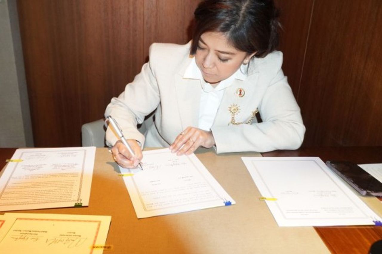 Menkomdigi Meutya Hafid Teken Kerja Sama Digital RI-Korea Selatan, Fokus AI dan Keamanan Data