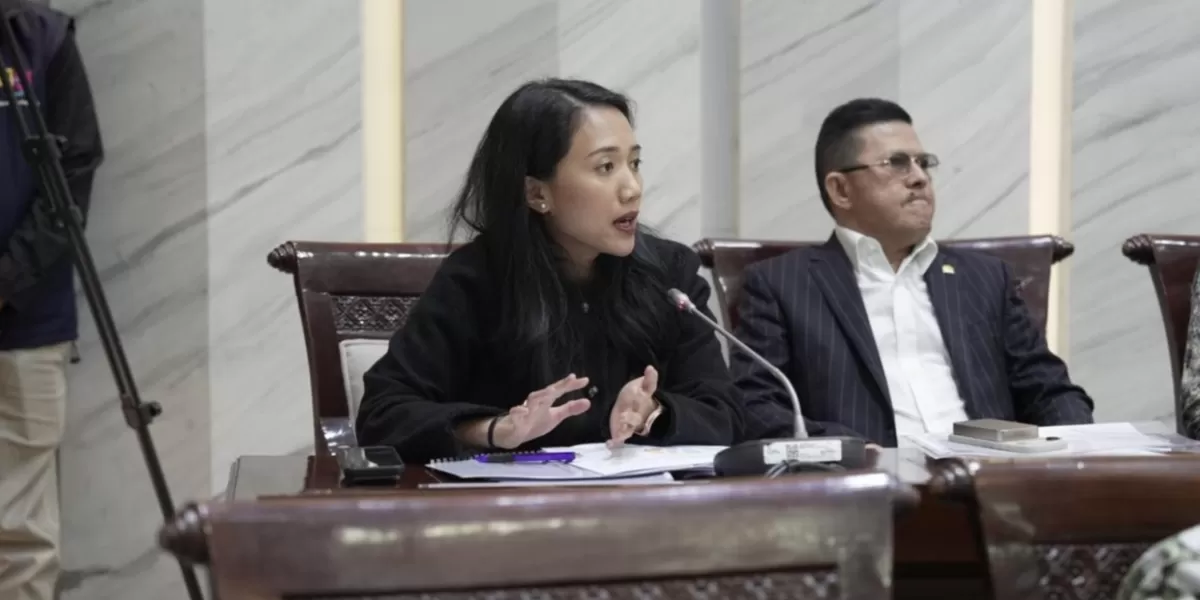 Anggota Komisi XI DPR RI dari Fraksi Partai Golkar Puteri Anetta Komarudin Dukung Program OJK, Dorong Penyelesaian Proposal MSCI Anggota Komisi XI DPR RI dari Fraksi Partai Golkar Puteri Anetta Komarudin Dukung Program OJK, Dorong Penyelesaian Proposal MSCI