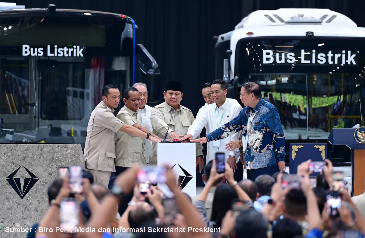 Menteri ESDM Bahlil Lahadalia Gaspol Kendaraan Listrik, BBM Fosil Mulai Ditinggalkan?