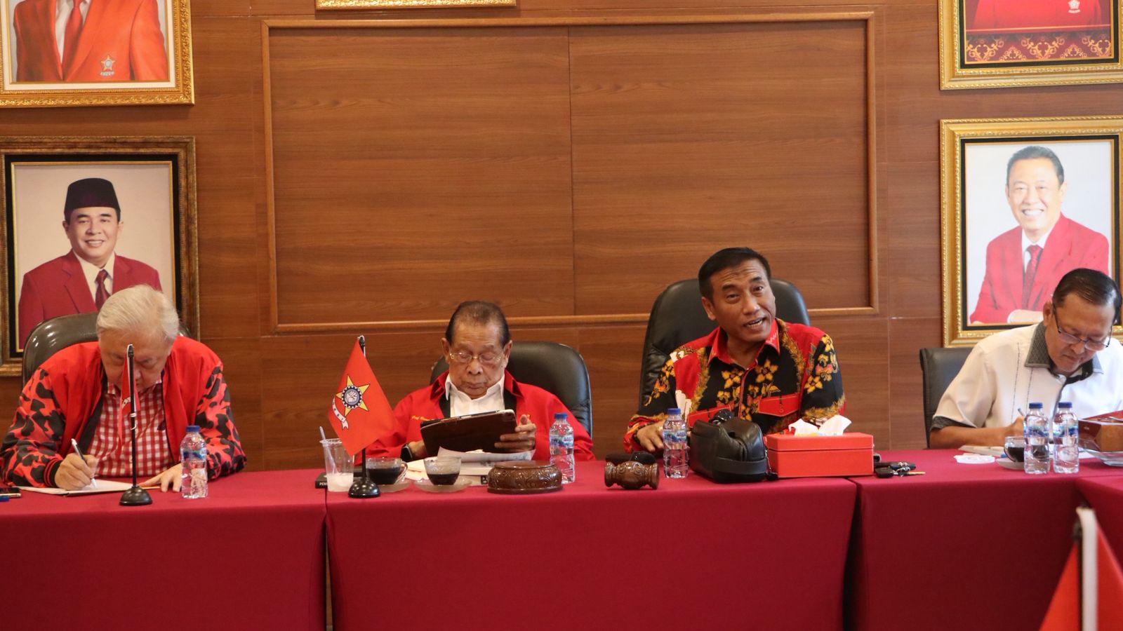 Budi Pramono: Iran Pernah Percaya Diplomasi Barat, Tapi Berujung Pengkhianatan