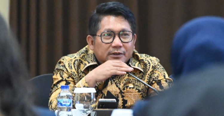 Beniyanto Dukung Menteri ESDM Pastikan Pengelolaan SDA Beri Manfaat Optimal Bagi Kesejahteraan Rakyat Beniyanto Dukung Menteri ESDM Pastikan Pengelolaan SDA Beri Manfaat Optimal Bagi Kesejahteraan Rakyat