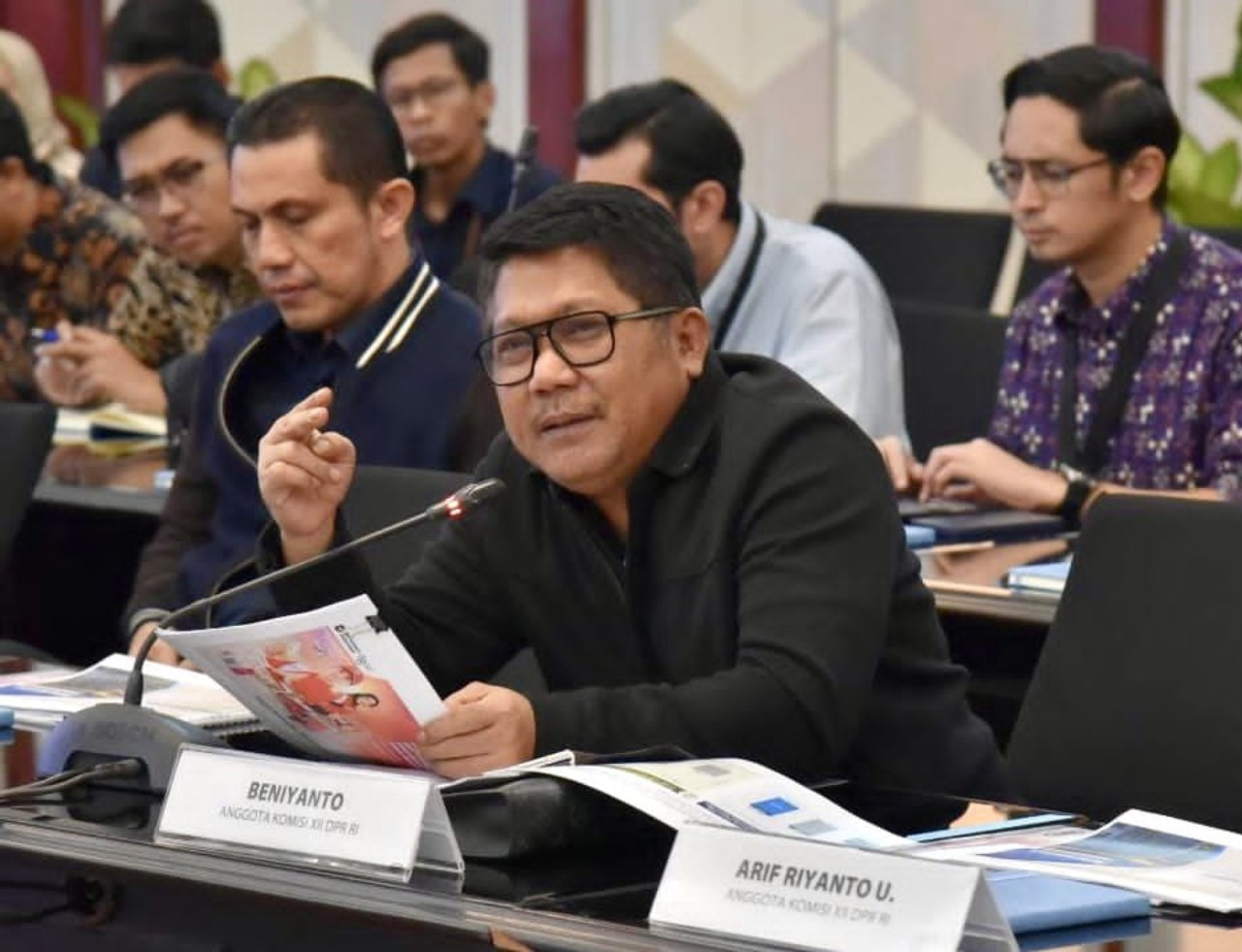 Beniyanto: Kebijakan Sektor Energi dan SDA Harus Tingkatkan Investasi, Optimalisasi Penerimaan Negara dan Penguatan Hilirisasi Beniyanto: Kebijakan Sektor Energi dan SDA Harus Tingkatkan Investasi, Optimalisasi Penerimaan Negara dan Penguatan Hilirisasi