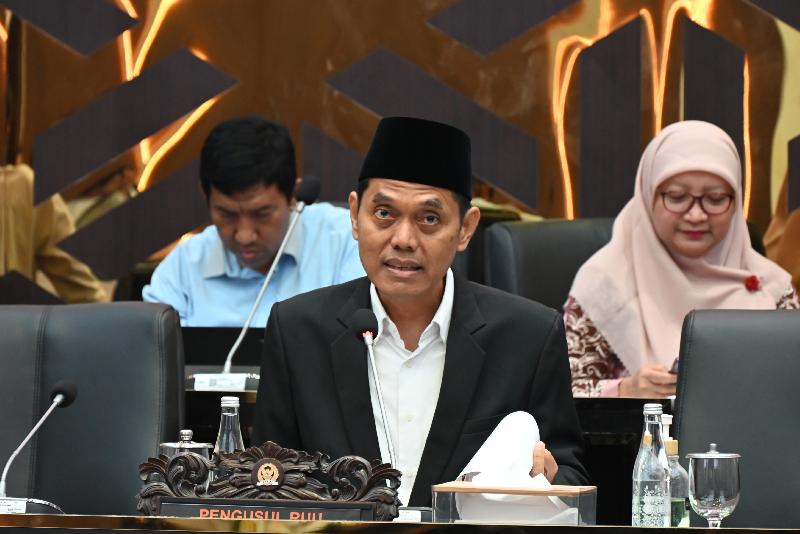 Wakil Ketua Komisi II DPR RI Zulfikar Arse Ungkap Alasan Revisi 15 RUU Kabupaten/Kota Wakil Ketua Komisi II DPR RI Zulfikar Arse Ungkap Alasan Revisi 15 RUU Kabupaten/Kota