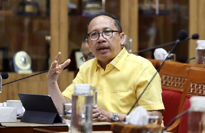Evaluasi RUU Sisdiknas: Anggota Komisi X DPR RI Muhammad Nur Purnamasidi Usul Urusan Pendidikan Ditarik Kembali ke Pusat