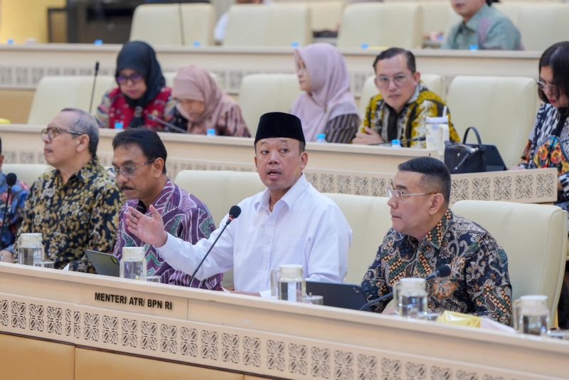 Menteri ATR/BPN Nusron Wahid Targetkan Penambahan Kuota PTSL 2027 Demi Dukung Program Tiga Juta Rumah Menteri ATR/BPN Nusron Wahid Targetkan Penambahan Kuota PTSL 2027 Demi Dukung Program Tiga Juta Rumah