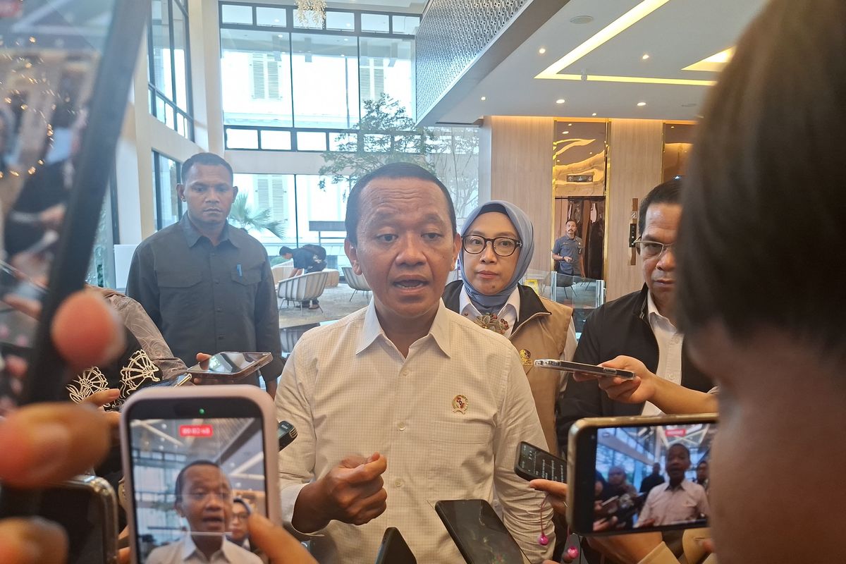 Datangi Kantor Menko Airlangga, Menteri ESDM Bahlil Kebut Solusi Pasokan Batu Bara PLN dan Kelistrikan Nasional