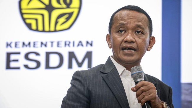 Bawa Arahan Presiden Prabowo, Bahlil Lahadalia Targetkan 100 Persen Desa Teraliri Listrik pada 2029