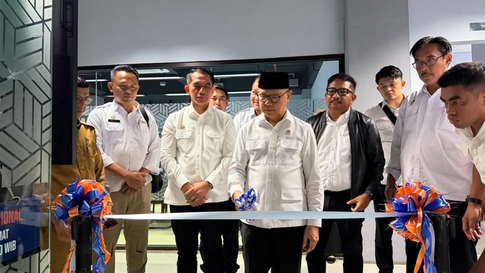 Menteri P2MI Mukhtarudin Resmikan Migran Center Polibatam, Siapkan Talenta Vokasi Kuasai Pasar Global Menteri P2MI Mukhtarudin Resmikan Migran Center Polibatam, Siapkan Talenta Vokasi Kuasai Pasar Global