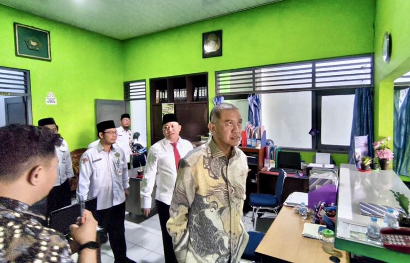 Singgih Januratmoko Soroti Kondisi KUA Bulu Sukoharjo, Desak Perbaikan Fasilitas dan Kesejahteraan Penghulu