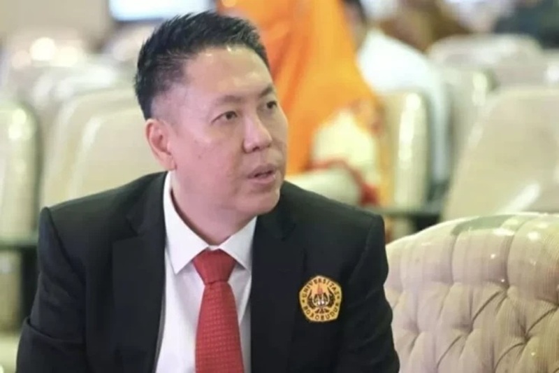 Kasus Yurizal Jadi Sorotan, Henry Indraguna: Nakes Penghina Pasien Berpotensi Langgar UU ITE Kasus Yurizal Jadi Sorotan, Henry Indraguna: Nakes Penghina Pasien Berpotensi Langgar UU ITE