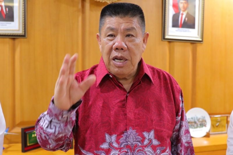 Gubernur Babel Hidayat Arsani Respons Aspirasi Penambang, Harga Timah Beltim Jadi Rp200 Ribu per Kg Gubernur Babel Hidayat Arsani Respons Aspirasi Penambang, Harga Timah Beltim Jadi Rp200 Ribu per Kg