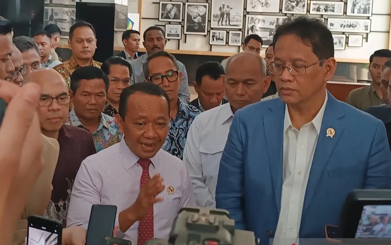 Menteri ESDM Bahlil Lahadalia Ungkap Subsidi BBM Masih Salah Sasaran, Orang Kaya Ikut Menikmati Menteri ESDM Bahlil Lahadalia Ungkap Subsidi BBM Masih Salah Sasaran, Orang Kaya Ikut Menikmati